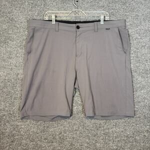 Travis Mathew Shorts Mens 40 Gray Chinos Golf Flat Front Outdoors Casual